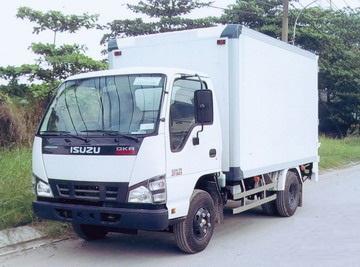 XE TẢI THÙNG KÍN 2.2 TẤN ISUZU QKR77FE4 – BỬNG NÂNG