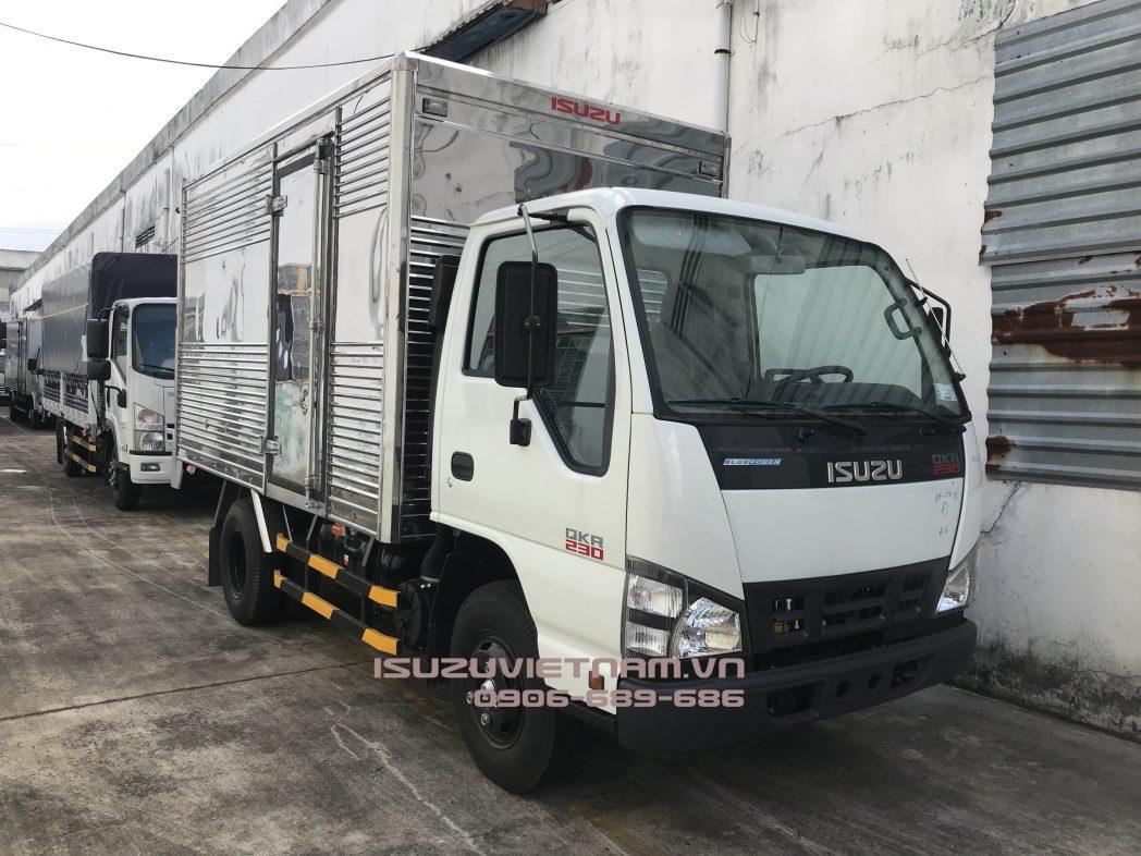 XE TẢI THÙNG KÍN 1.99 TẤN ISUZU QKR77FE4