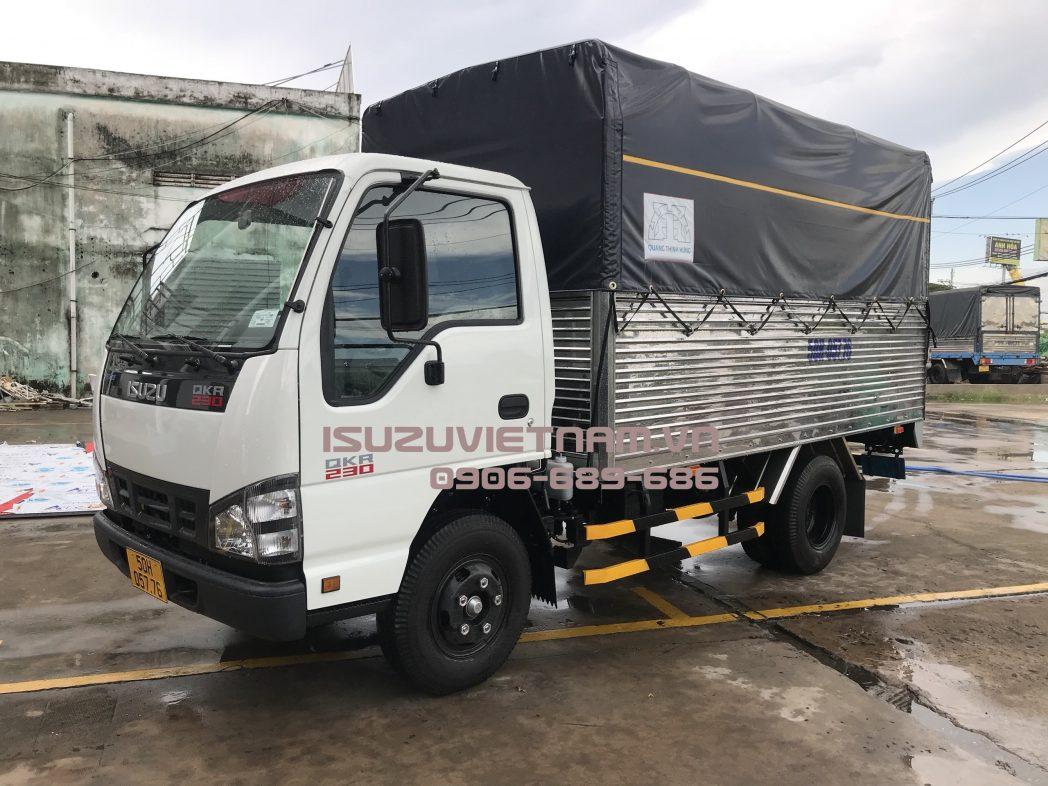 XE TẢI THÙNG MUI BẠT 1.49 TẤN ISUZU QKR77FE4