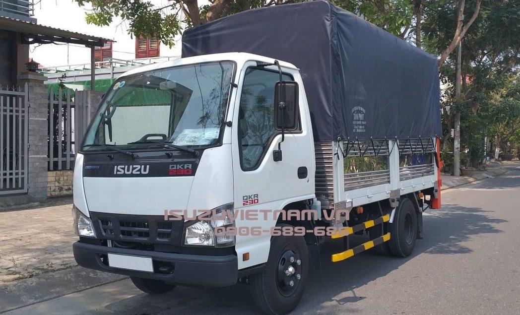 XE TẢI THÙNG MUI BẠT 1.49 TẤN ISUZU QLR77FE4 – BỬNG NÂNG