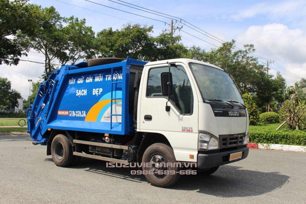 XE ÉP RÁC 4 KHỐI ISUZU QKR77FE4 – MÁNG XÚC