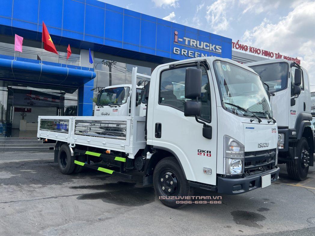 XE TẢI THÙNG LỬNG 5 BỬNG 2.28 TẤN ISUZU QMR77HE4A – ĐẦU VUÔNG