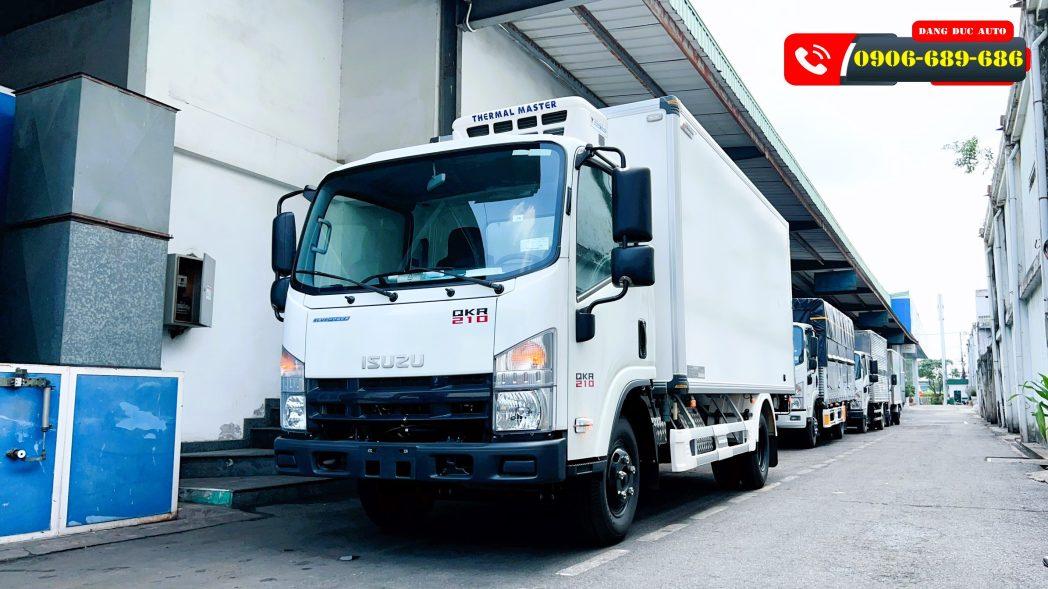 XE ĐÔNG LẠNH 3 CỬA 1.99 TẤN ISUZU QMR77HE4A (QKR210)